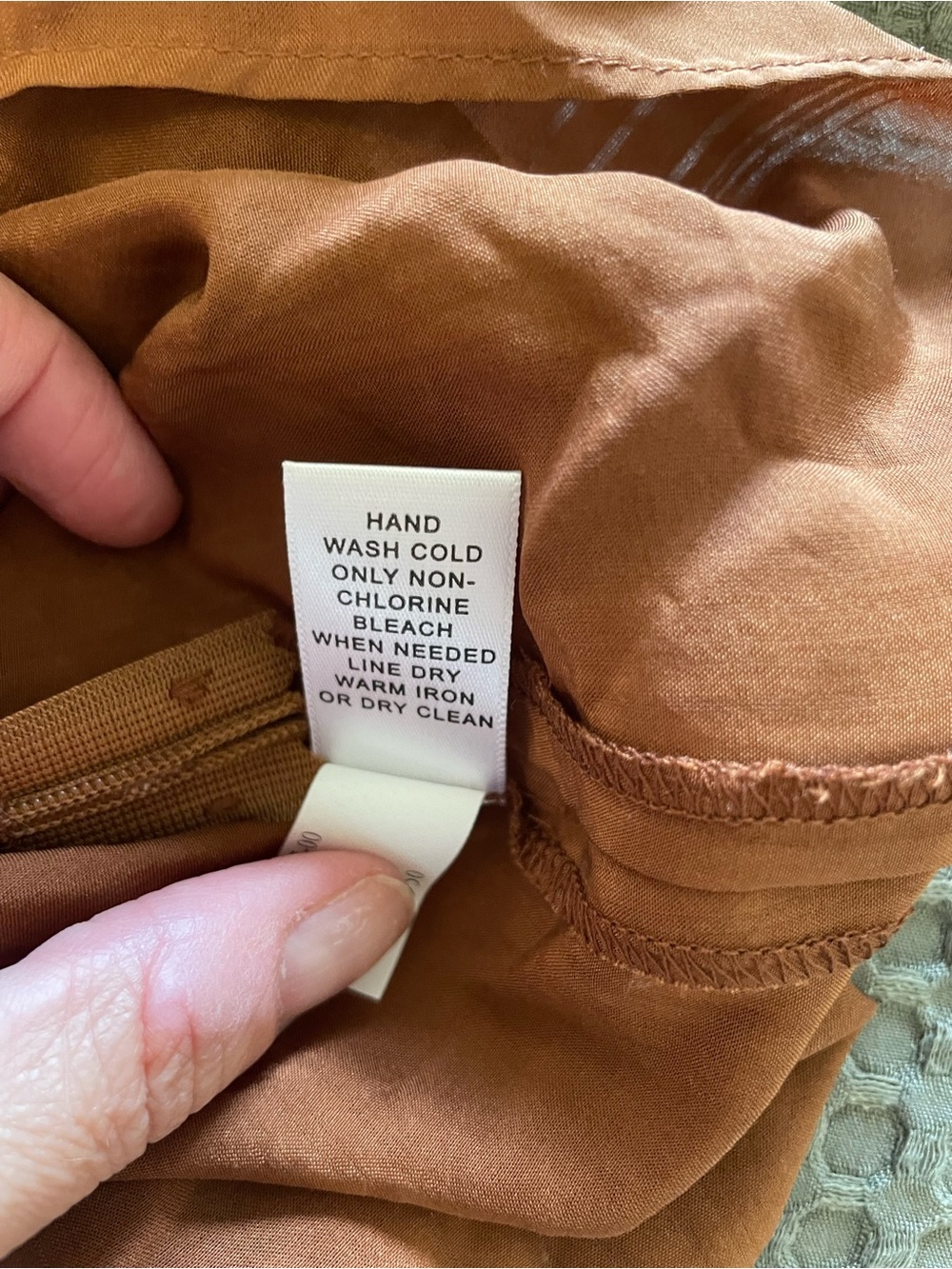 Banana Republic Rust-Brown Silk Button-Front Tunic- Petite Medium - Picture 12 of 12